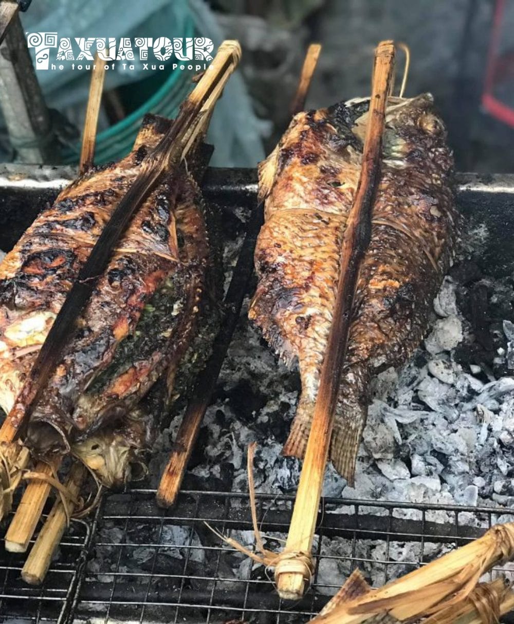 Đặc Sản Tà Xùa Cá nướng pa pỉnh tộp thơm mùi mắc khén